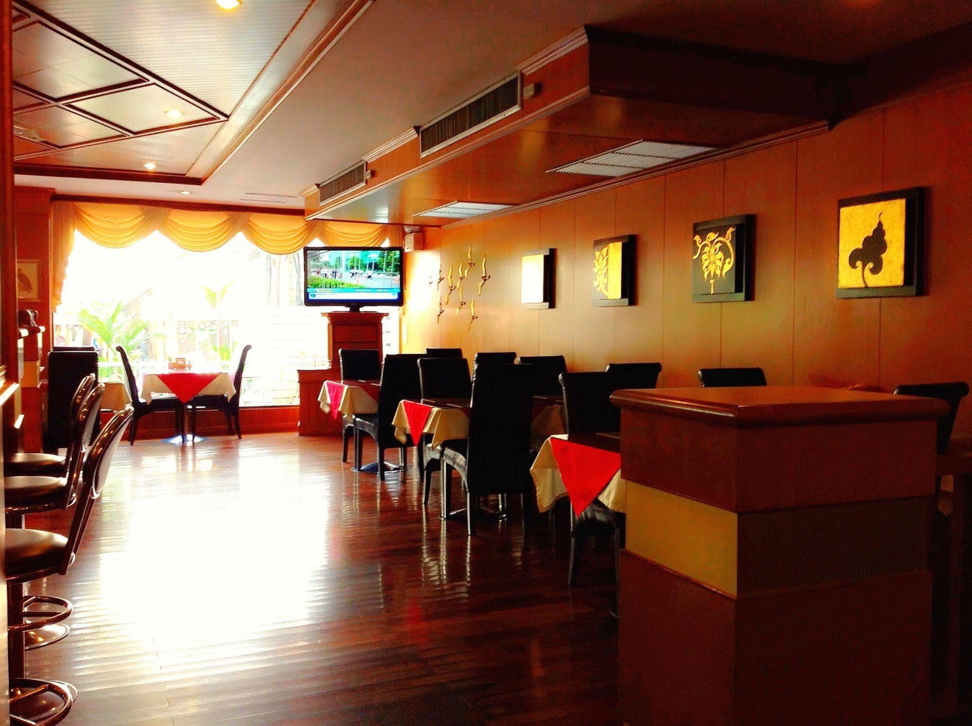 Dynasty Inn Pattaya Exterior photo