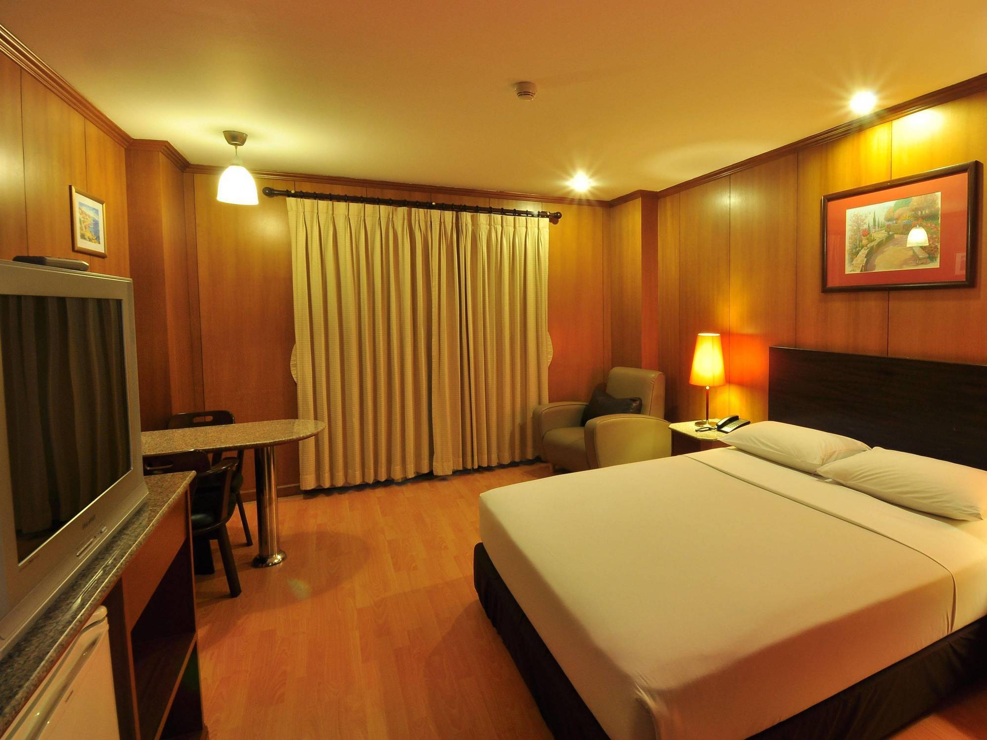 Dynasty Inn Pattaya Exterior photo