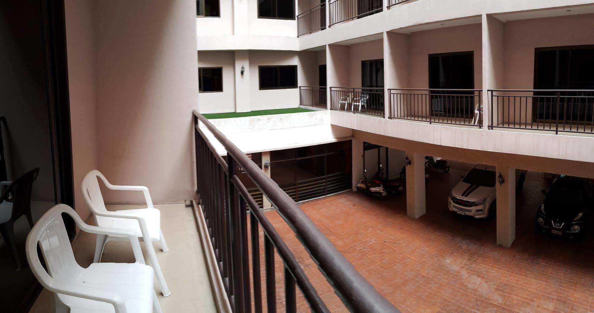 Dynasty Inn Pattaya Exterior photo
