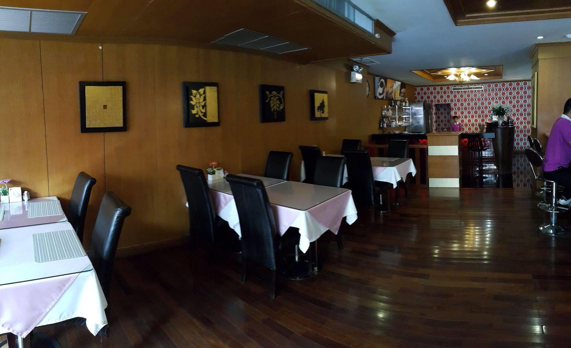 Dynasty Inn Pattaya Exterior photo