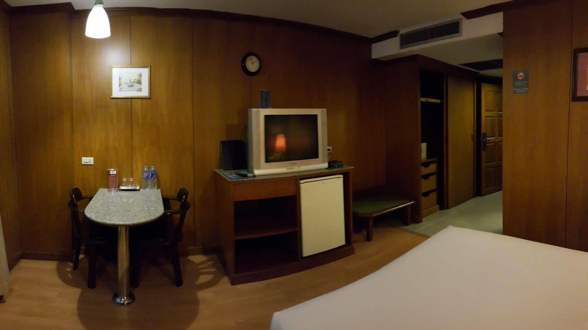 Dynasty Inn Pattaya Exterior photo