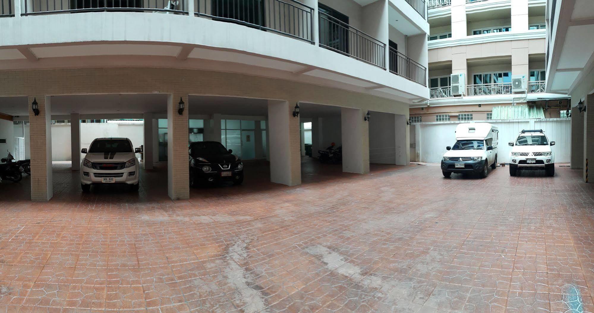 Dynasty Inn Pattaya Exterior photo